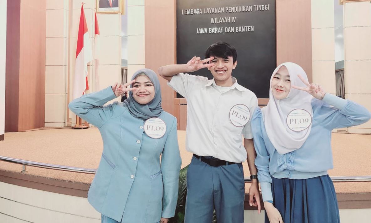 Lomba Pantun IKIP Siliwangi